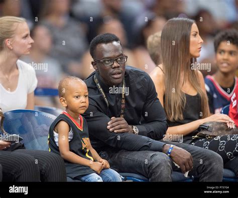 is dennis schroder's father alive.